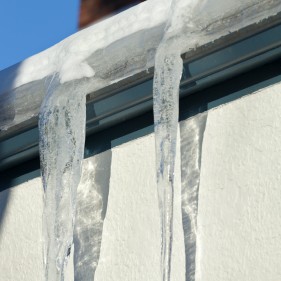 minimize the impact of ice dams