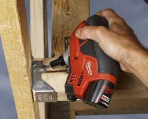 A palm nailer uses conventional nails