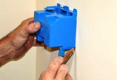 Converting a 2 socket outlet to 4 sockets|Pro Construction Guide