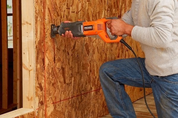 7 safety rules for using a reciprocating saw 7 safety rules for using a reciprocating saw